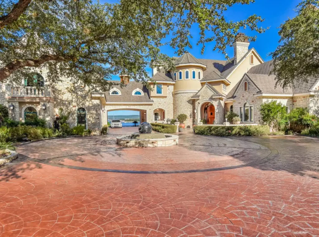 Airbnb Castles In Texas - The castle is like it's ripped the pages of an old classic novel making it perfect for a luxurious vacation .