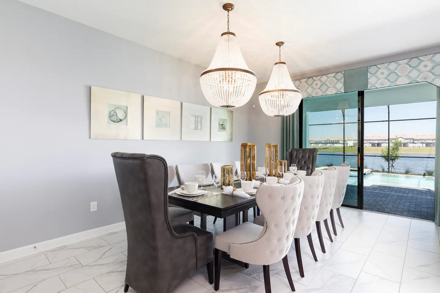 The dining area has access to the beautiful lake.