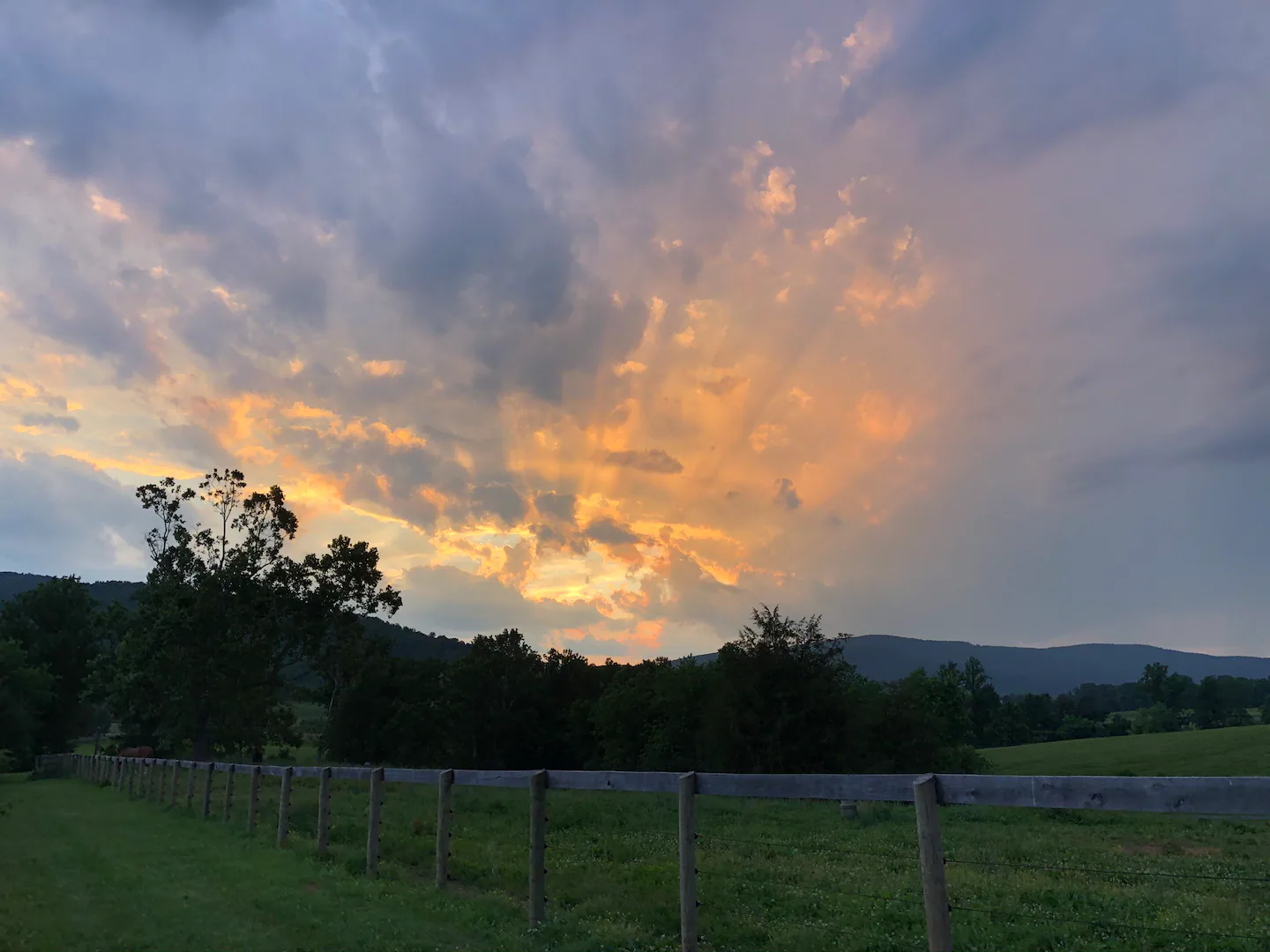What a wonderful sunset view.