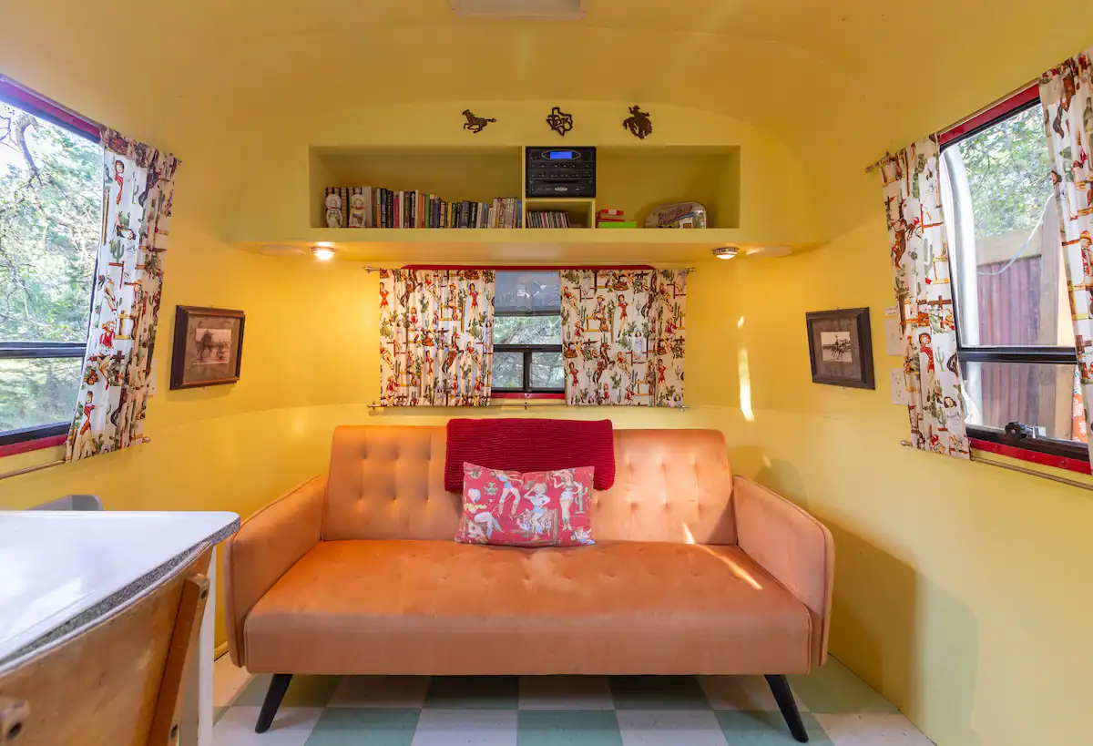 If you're a Patsy Cline fan like us, we think you'll enjoy our quirky cowgirl-inspired interior.