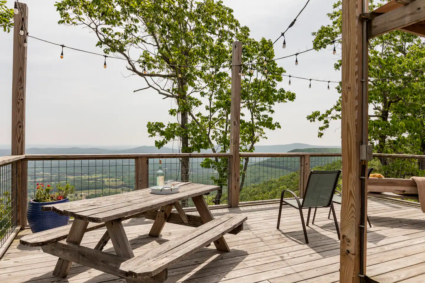 Dine outside while admiring the outside view.