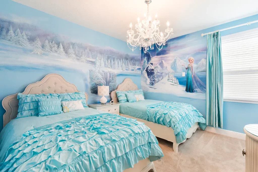 9 Of The Best Frozen-Themed Rentals In The US
1. 6BR/6BA Disney Frozen & Star Wars Themed Rooms
Location: Kissimmee, Florida