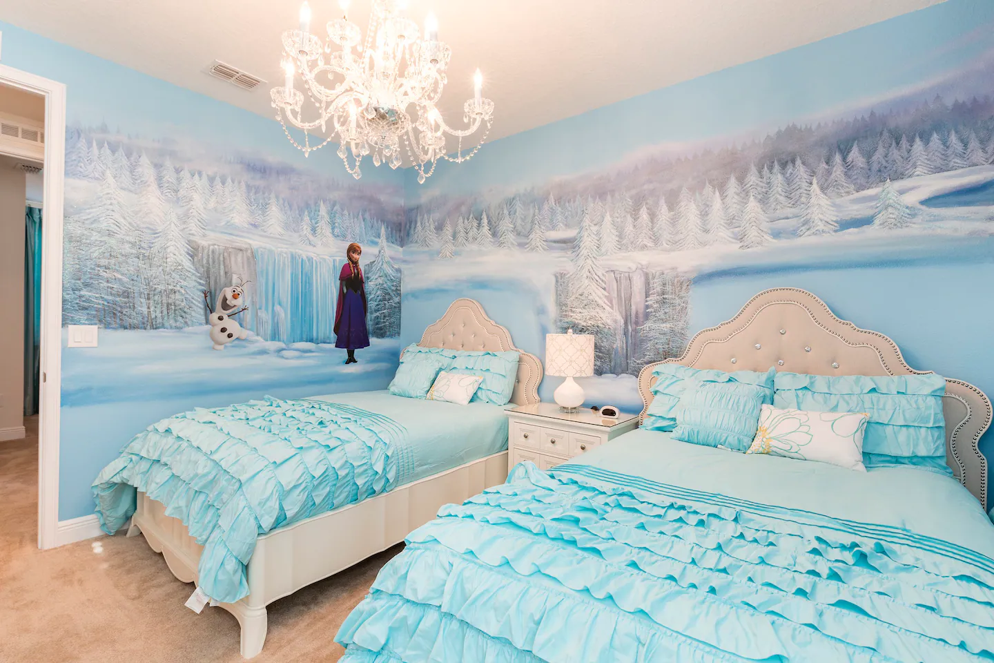 Frozen Theme Room
