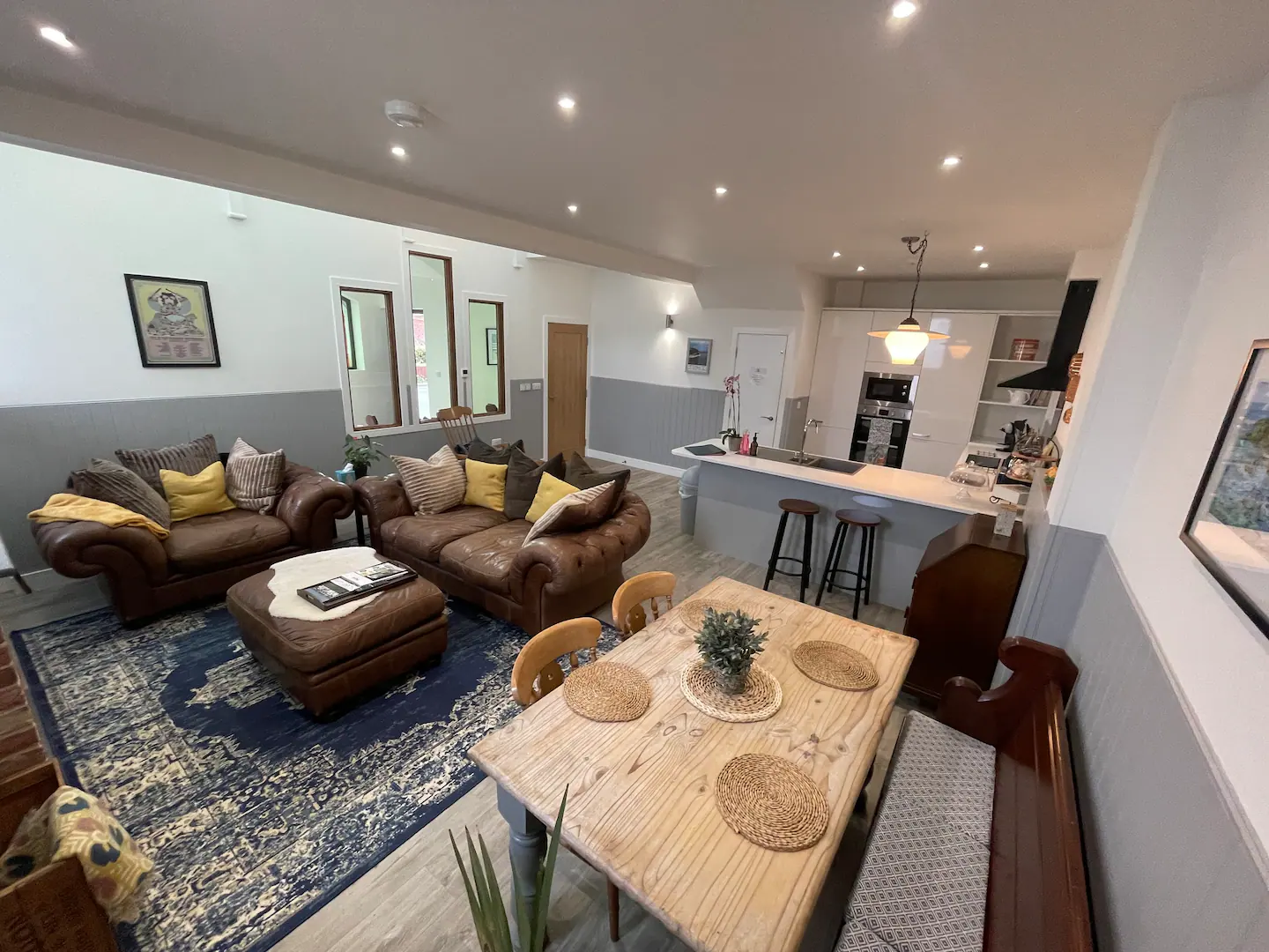Lovely dining space and breakfast bar.