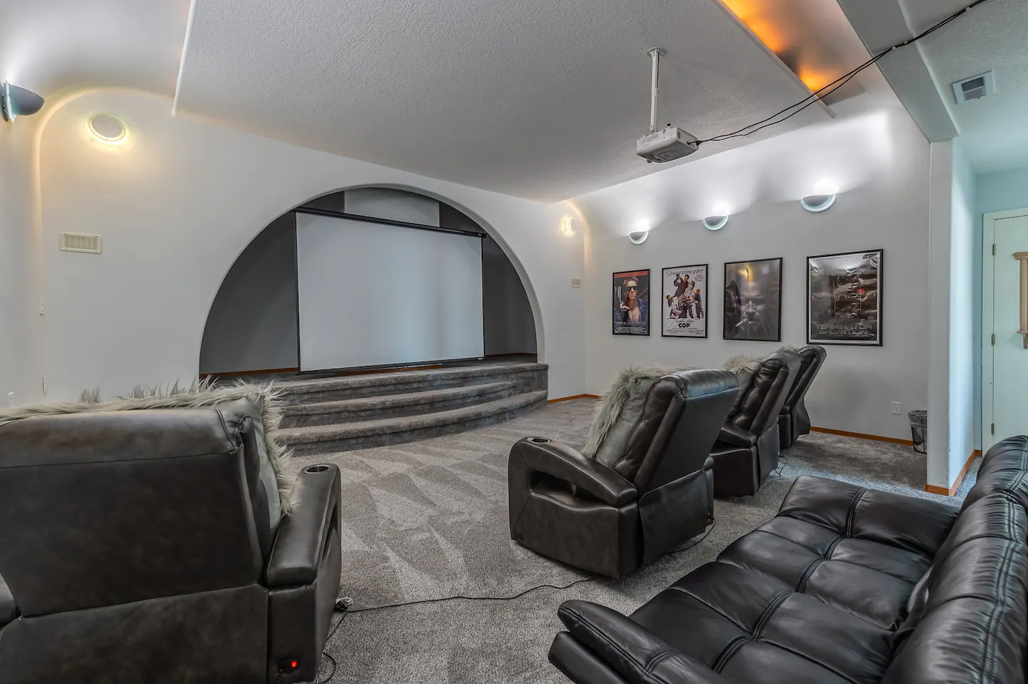 You'll have use of a dedicated theater room to enjoy HD projected movies, stream Netflix or play PS4 games on the 120 inch screen.