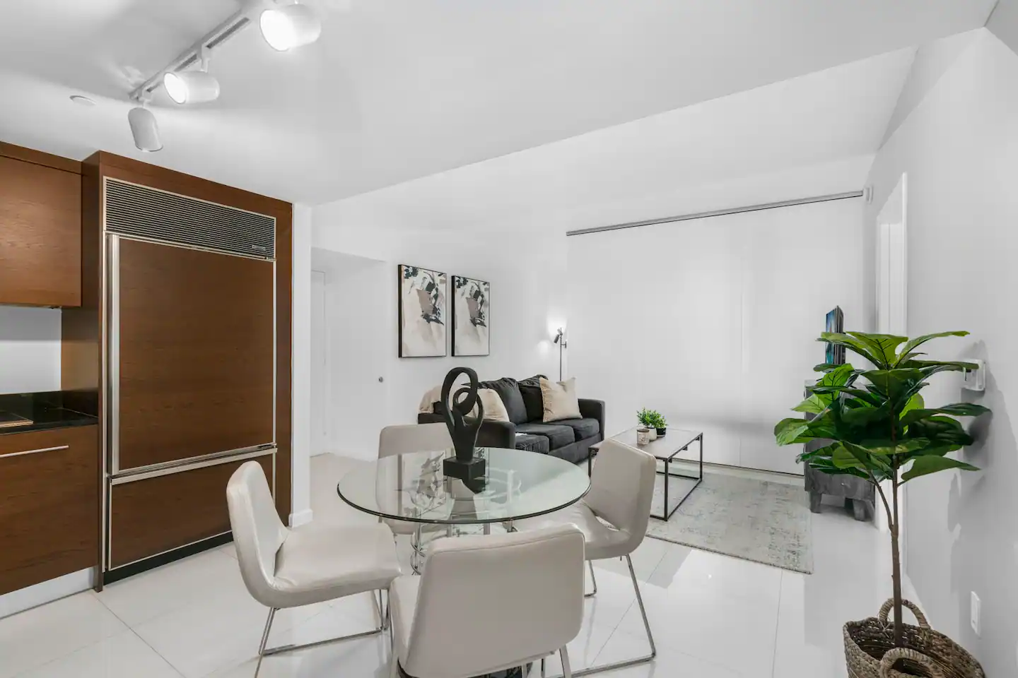 Cozy living room space!
Spacious kitchen and dining area open to the living room!