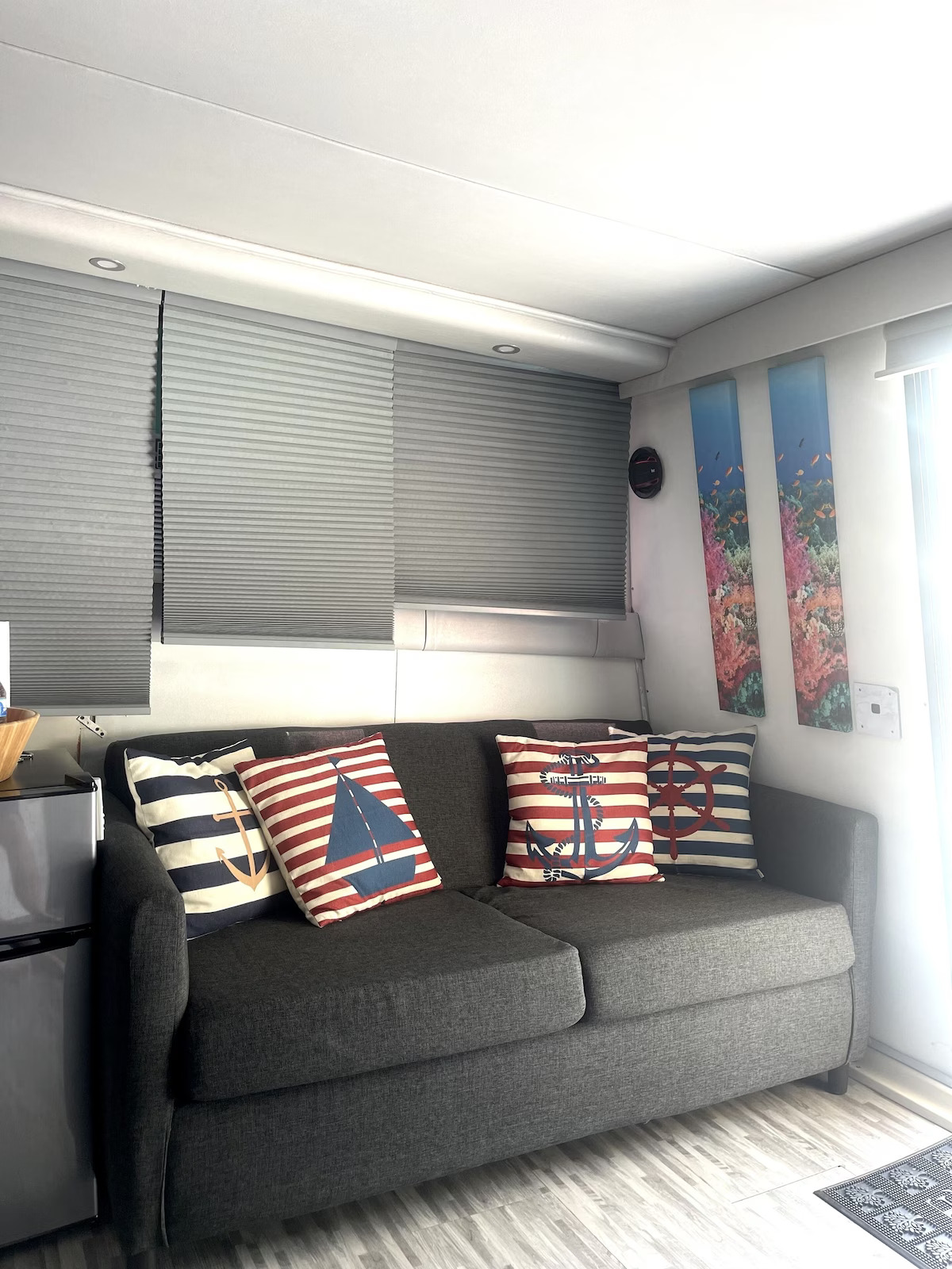 Relax in this full sofa bed.