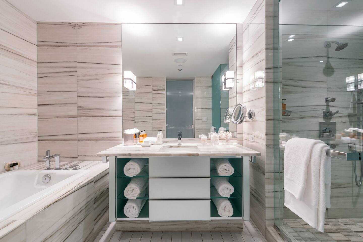 En-suite bathroom