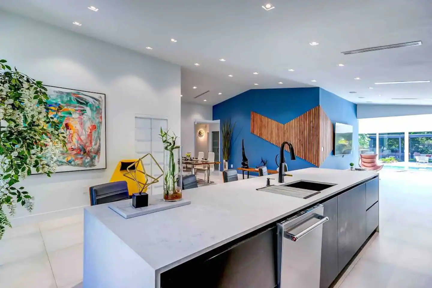 Cook up a delicious meal in the stylish, gourmet Chef kitchen