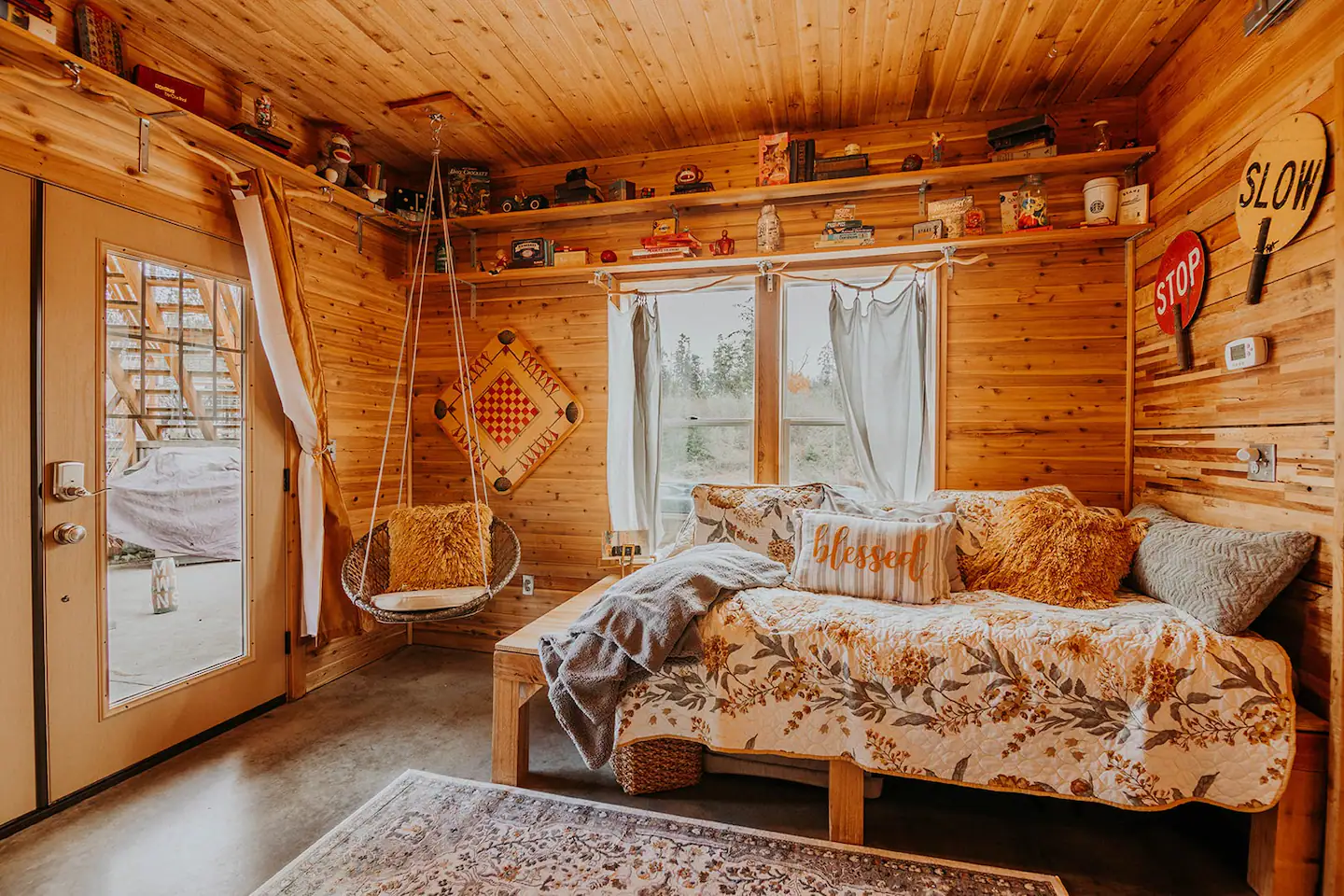 Full size Bed/Couch in space between the 2 bedrooms