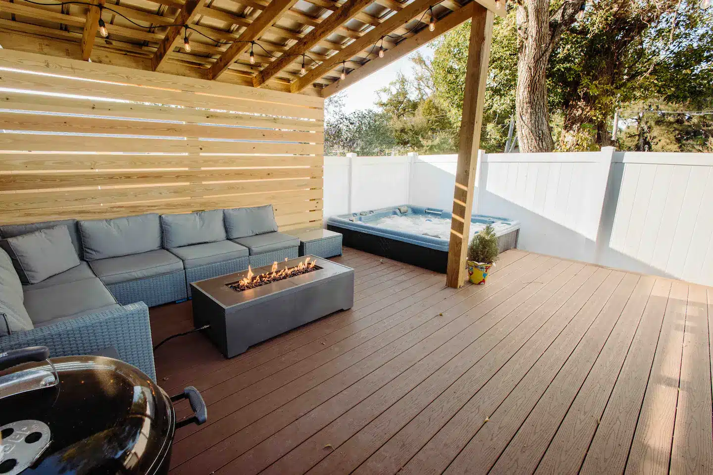 Lounge on the couch and enjoy a gas fireplace table, grill a meal, and soak your tired feet in the hot tub.