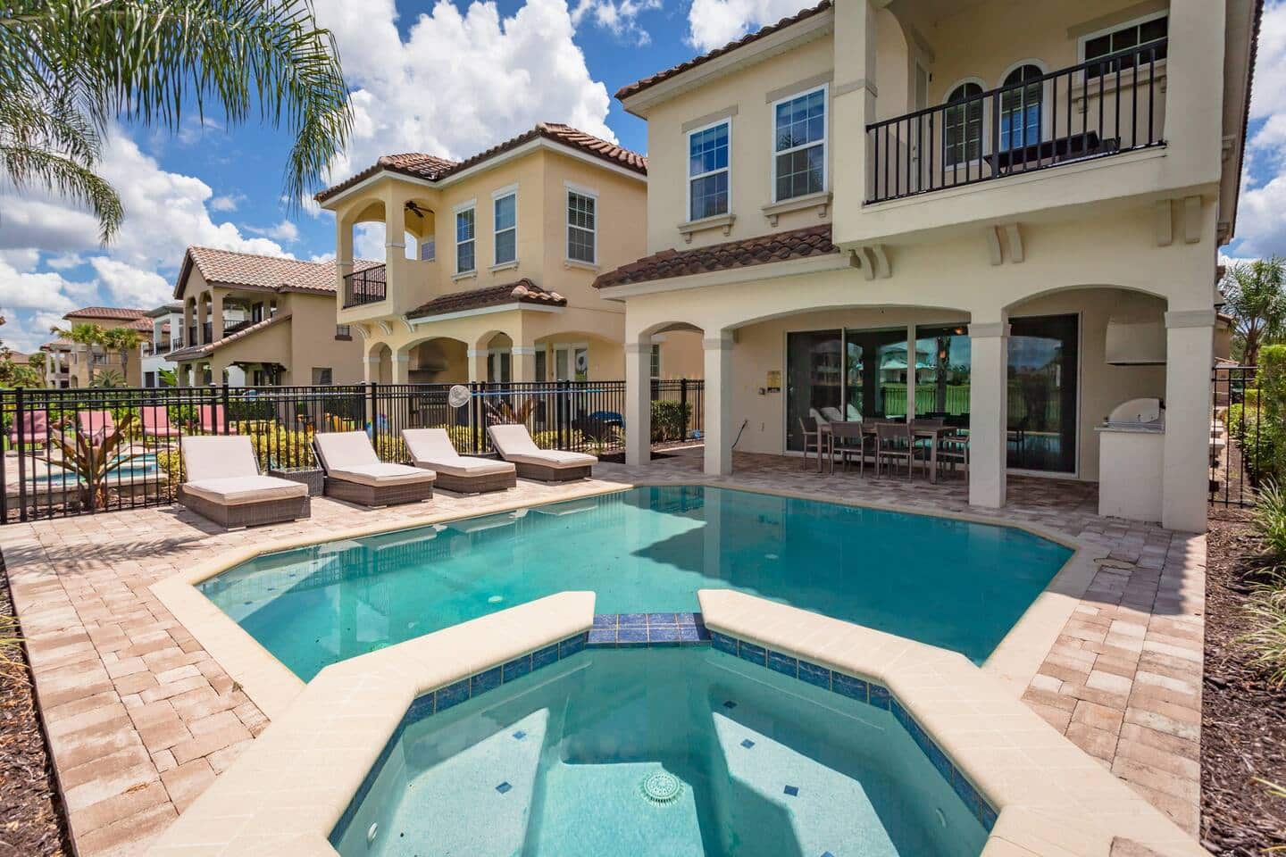 Private pool