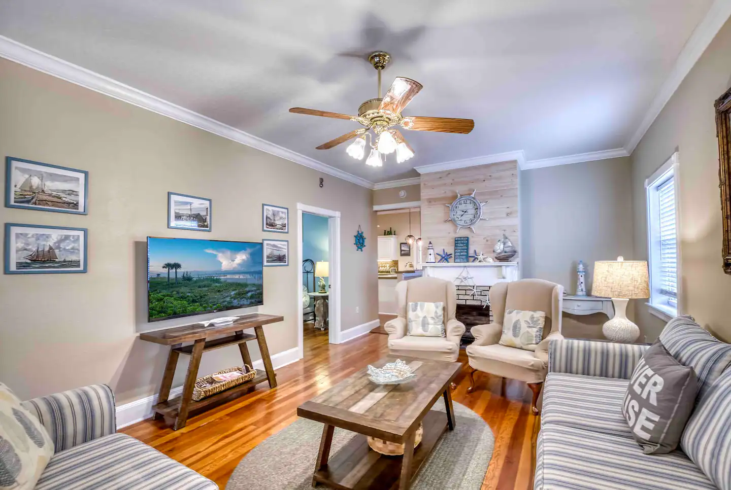 Great for two families, friends, wedding groups, extended families, dedicated office for business travel.