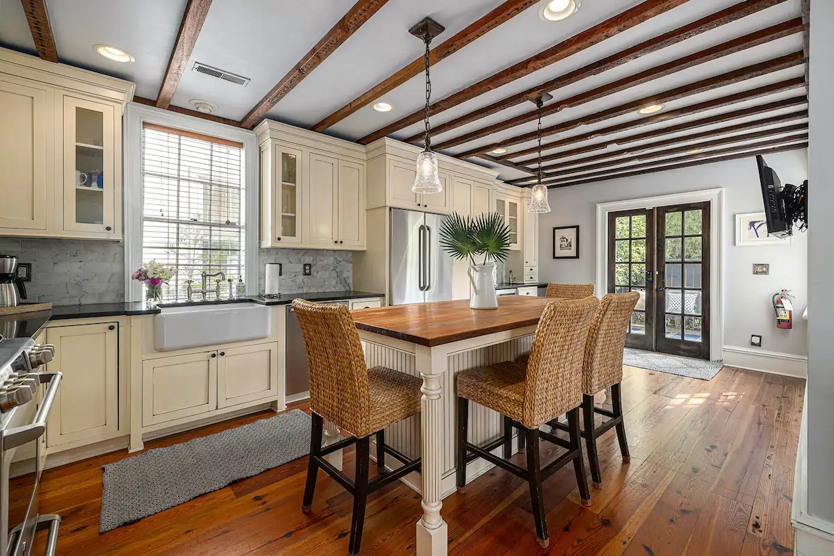 Perfect kitchen for gathering and entertaining before heading to dinner!
