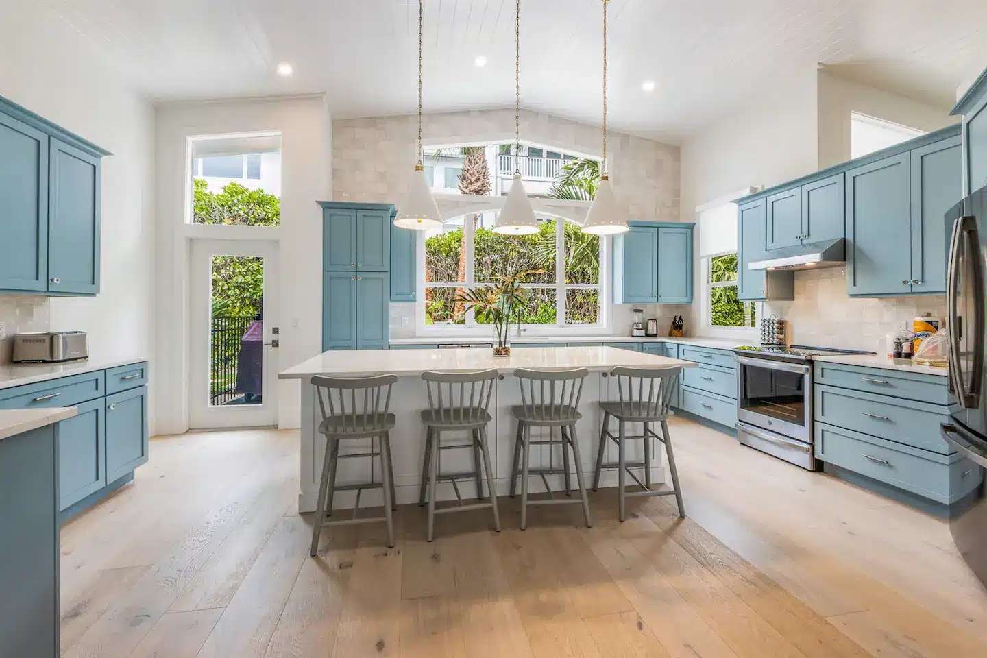 Designer kitchen and large Island