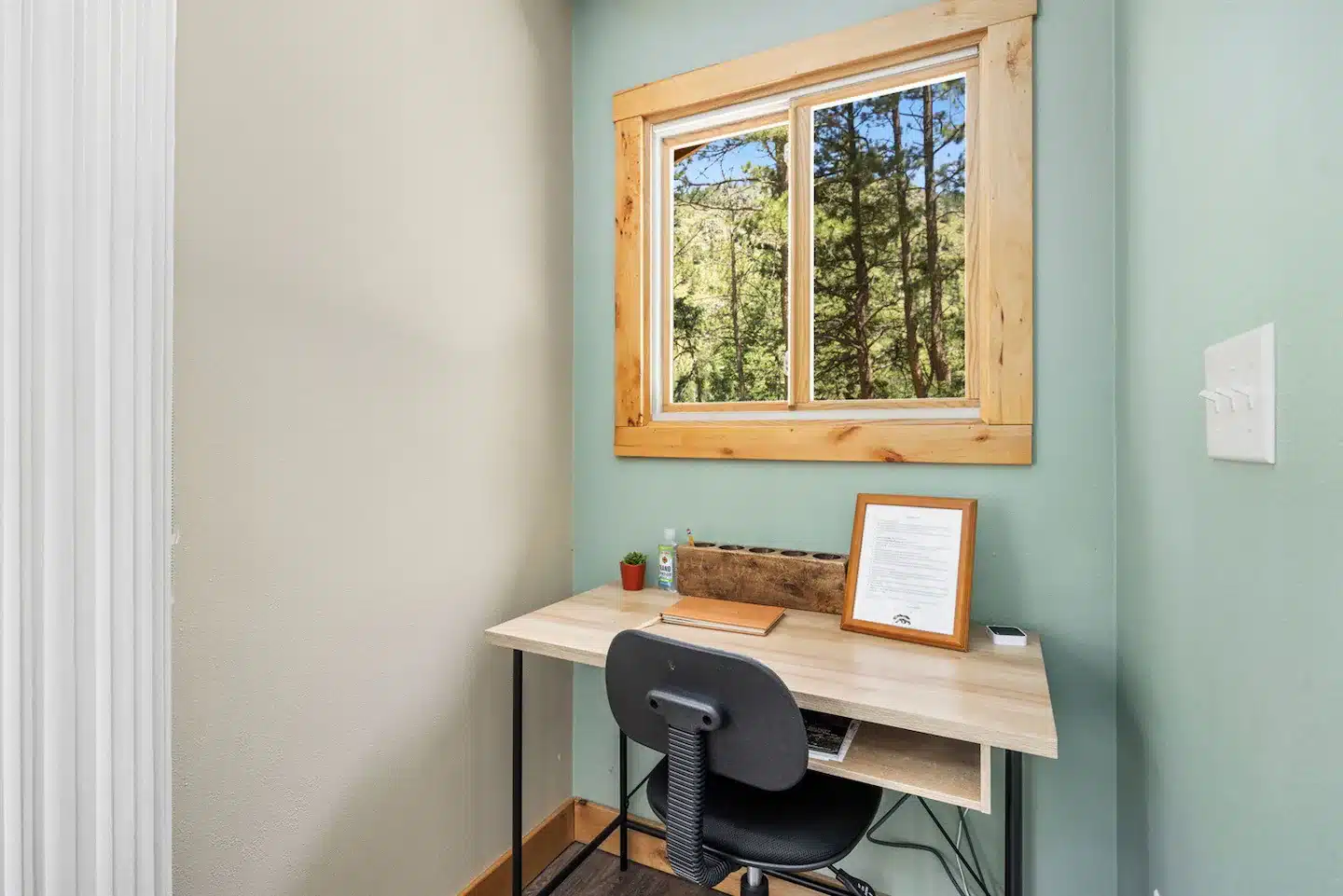 Workspace with Starlink Internet