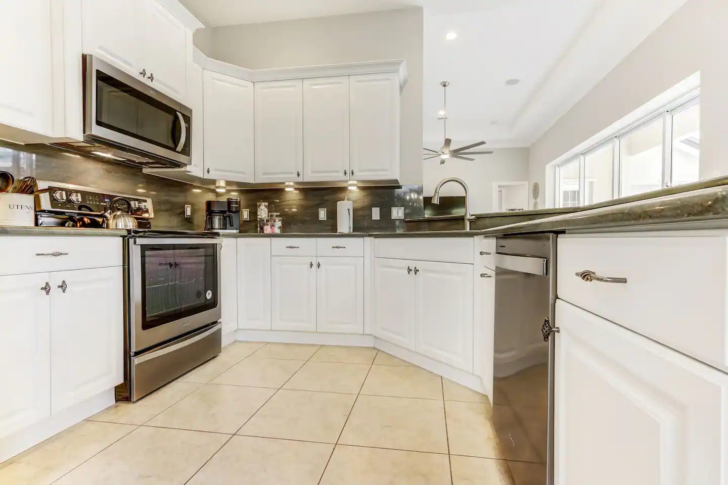 Extensive kitchen provides the family chef utmost cooking room