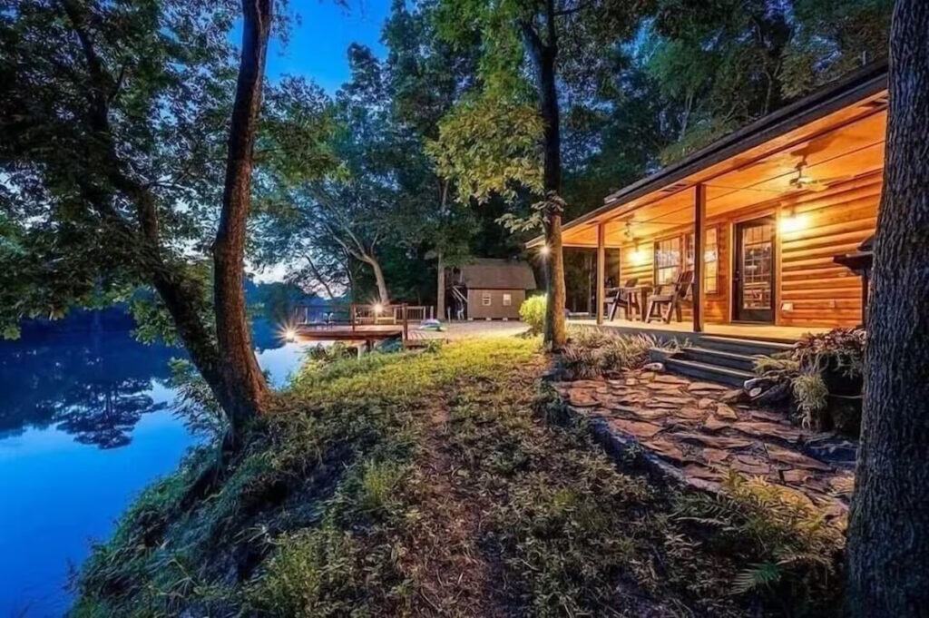 Riverside Oklahoma Airbnb with hot tub
You're the Reason
Location: Eagletown, Oklahoma