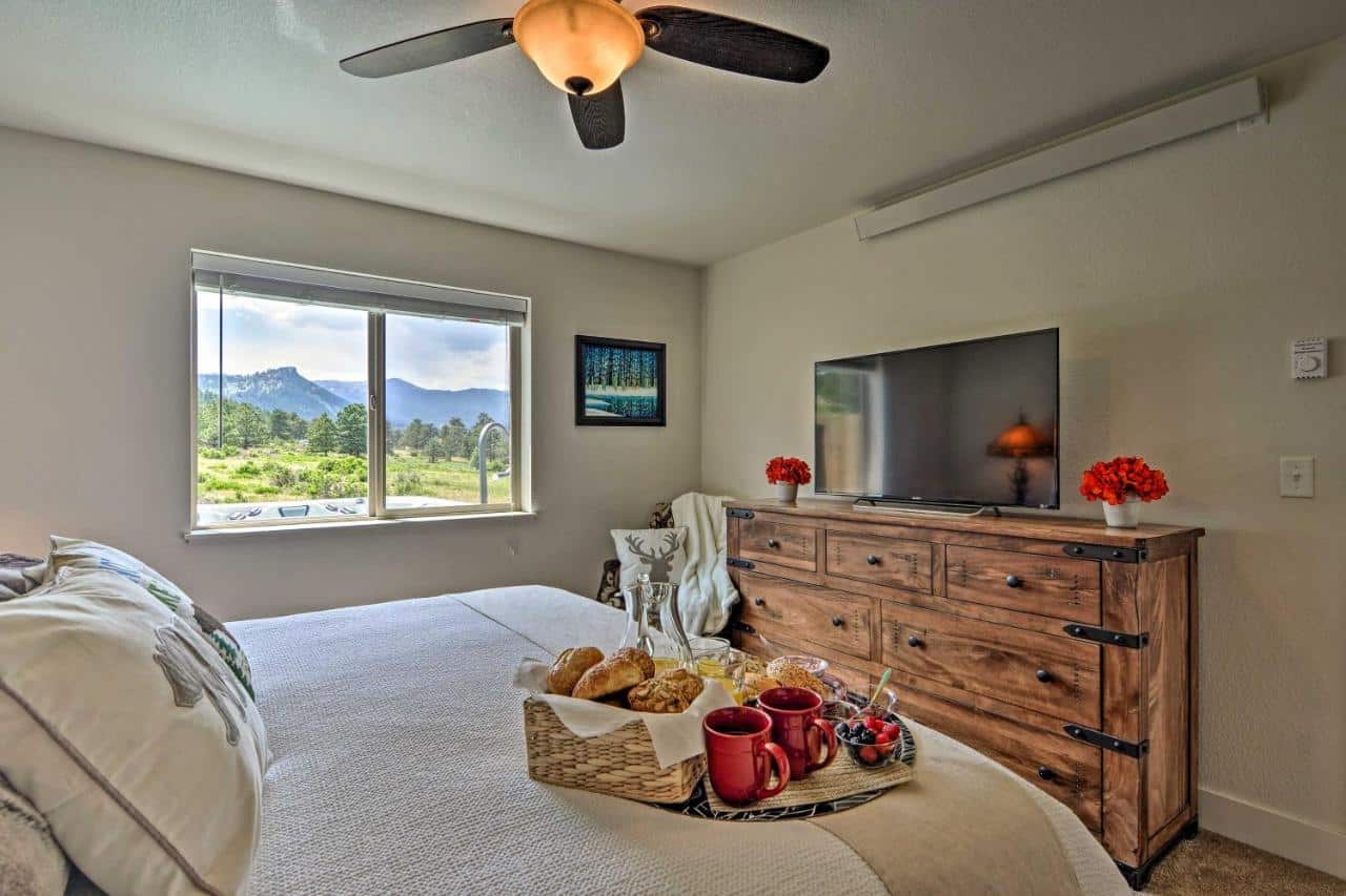 Very spacious master bedroom with comfy beds.