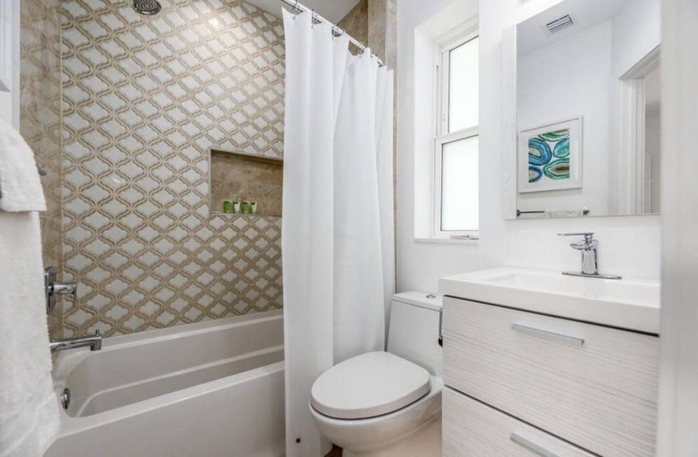 Master bath Shampoo, Body Wash and conditioner provided